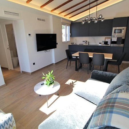 Atico Loft De Lujo Con Terraza Espectacular Y Vista A Los 2 Castillos Apartman Alicante Kültér fotó