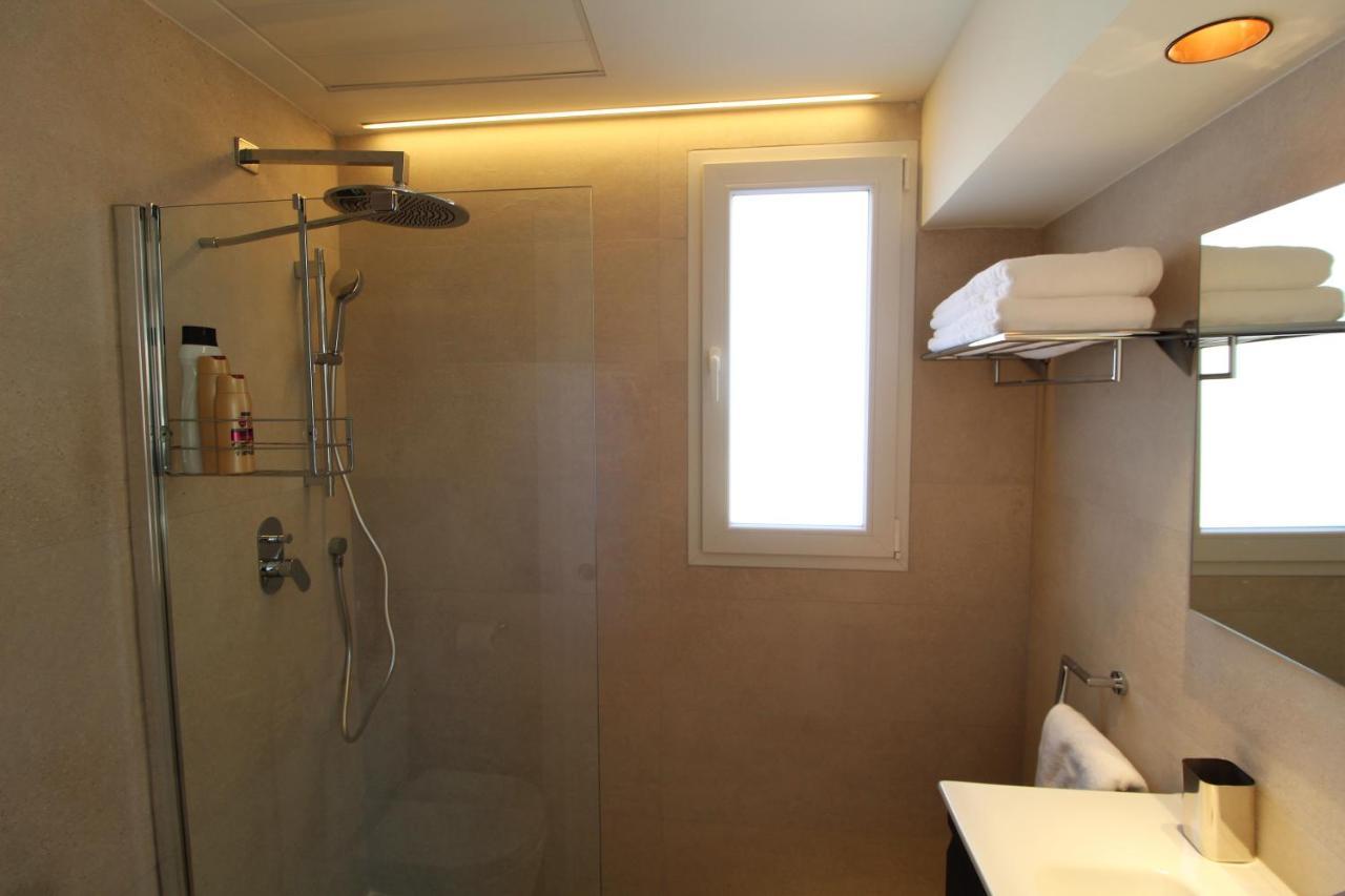 Atico Loft De Lujo Con Terraza Espectacular Y Vista A Los 2 Castillos Apartman Alicante Kültér fotó