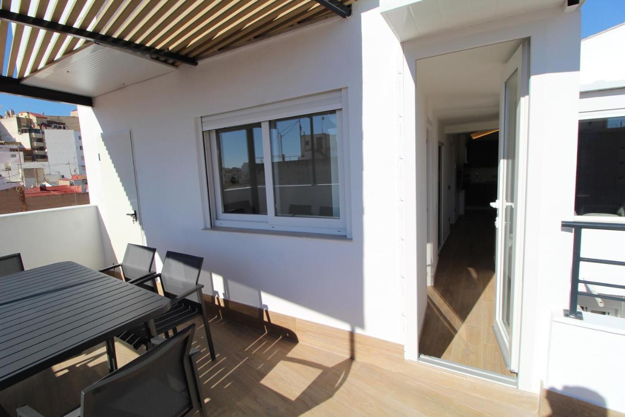 Atico Loft De Lujo Con Terraza Espectacular Y Vista A Los 2 Castillos Apartman Alicante Kültér fotó